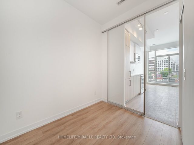 317 - 500 Dupont St