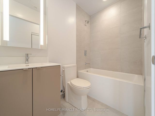 317 - 500 Dupont St