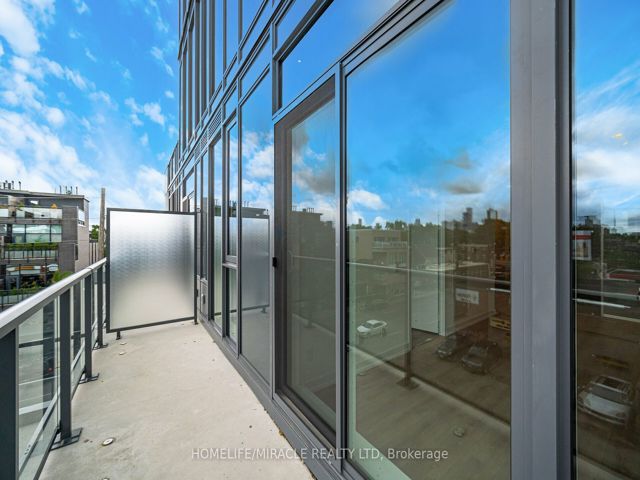 317 - 500 Dupont St
