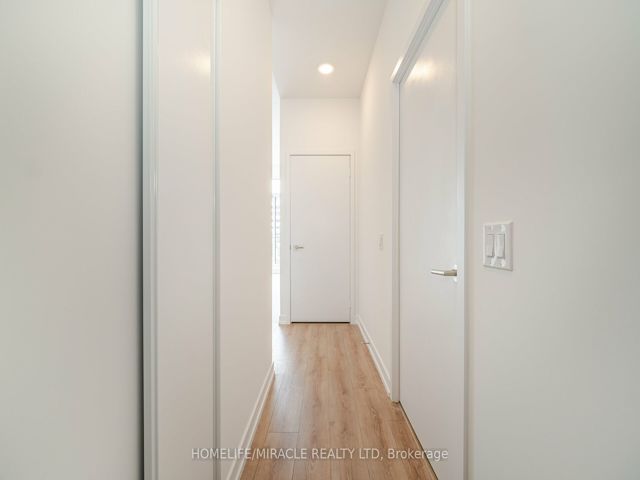 317 - 500 Dupont St
