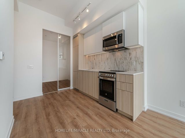 317 - 500 Dupont St
