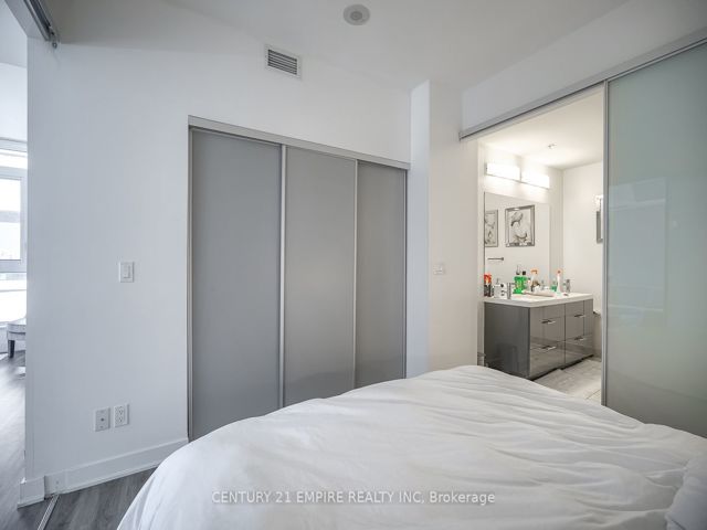 325 - 30 Nelson St