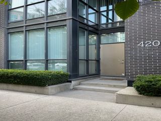 Master - 420 Lake Shore Blvd W