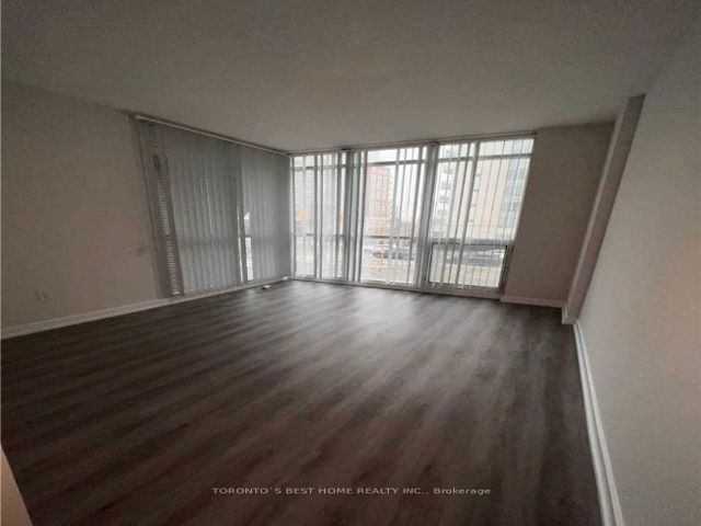 Master - 420 Lake Shore Blvd W