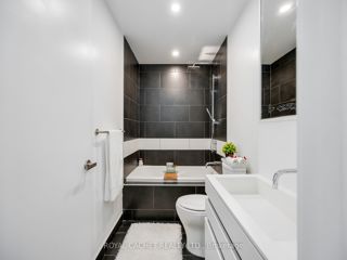 1411 - 197 Yonge St