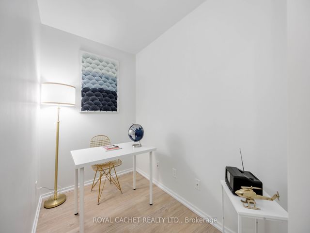 1411 - 197 Yonge St