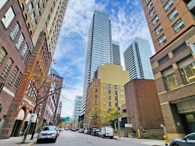 2503 - 38 Grenville St