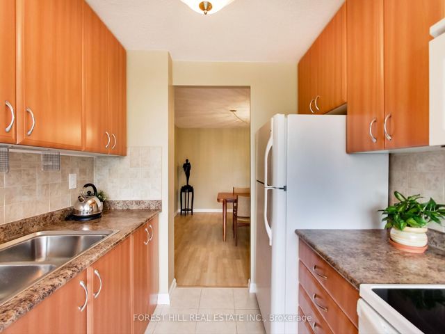 305 - 133 Torresdale Ave