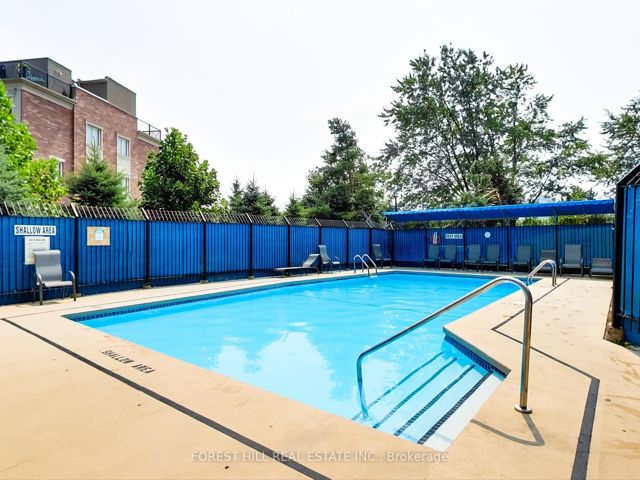 305 - 133 Torresdale Ave