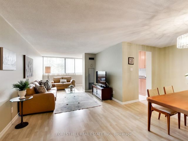 305 - 133 Torresdale Ave