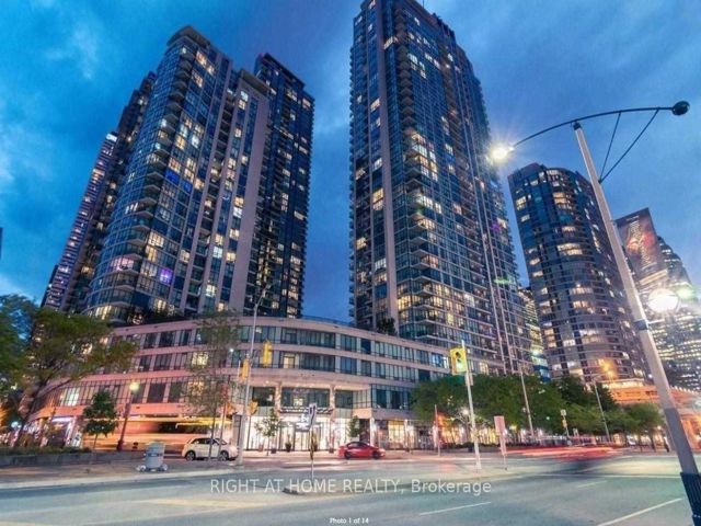 1306 - 16 Yonge St