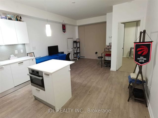 2704 - 9 Bogert Ave