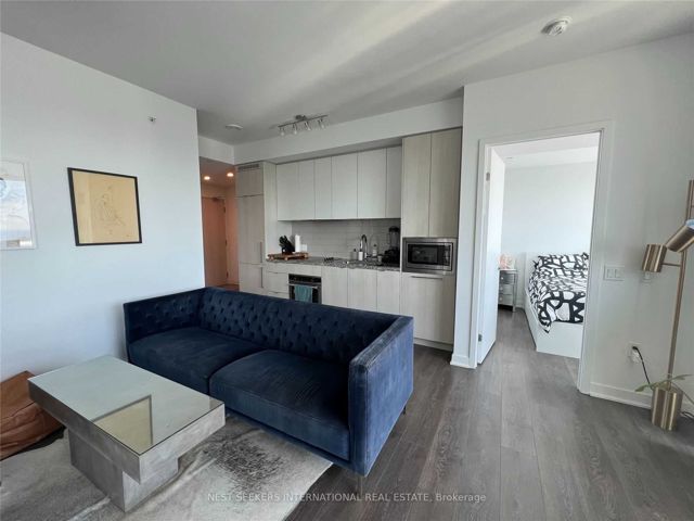 3903S - 115 Blue Jays Way