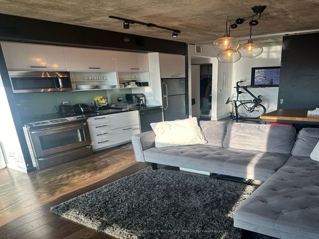 1110 - 51 Trolley Cres