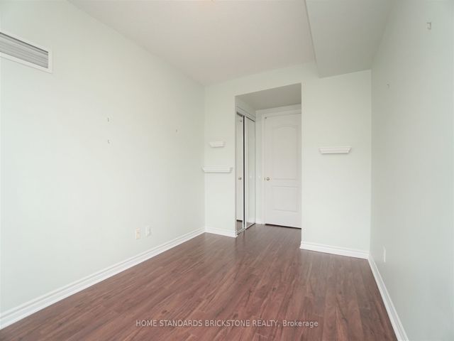 715 - 18 Willam Carson Cres