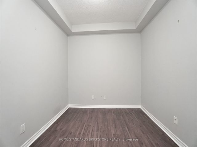 715 - 18 Willam Carson Cres