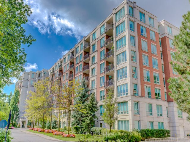 715 - 18 Willam Carson Cres