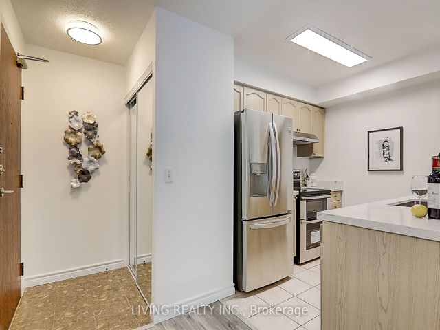 1606 - 26 Olive Ave