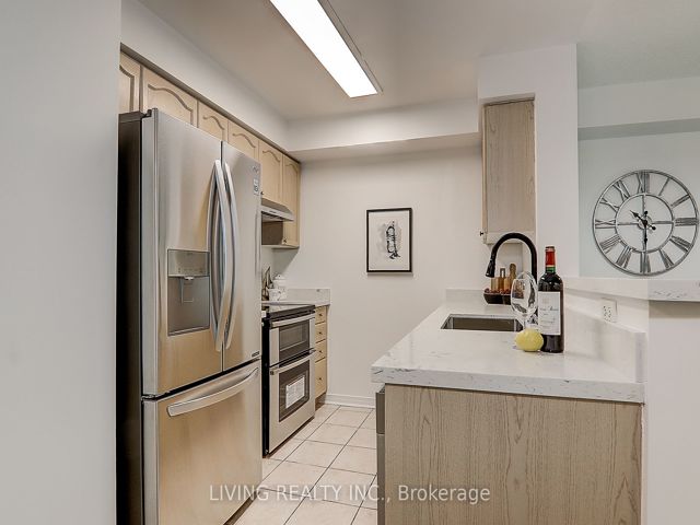 1606 - 26 Olive Ave