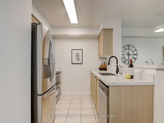 1606 - 26 Olive Ave