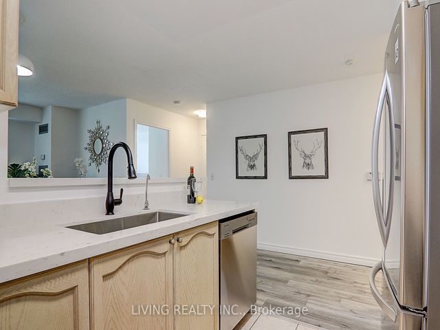 1606 - 26 Olive Ave