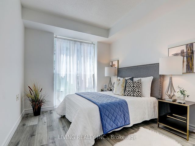 1606 - 26 Olive Ave
