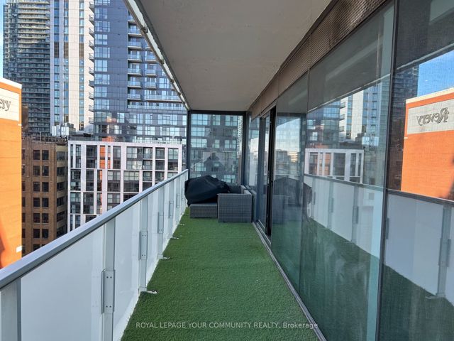 1106 - 11 Charlotte St