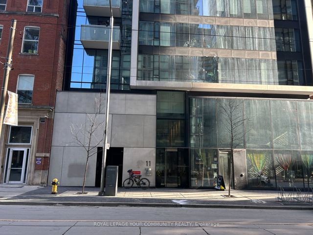 1106 - 11 Charlotte St