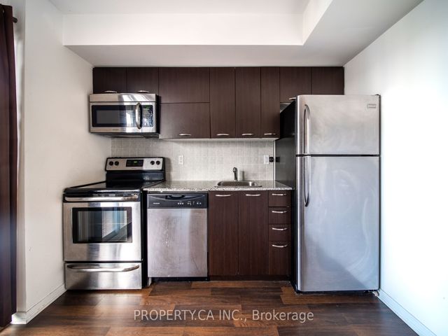 1320 - 38 Joe Shuster Way