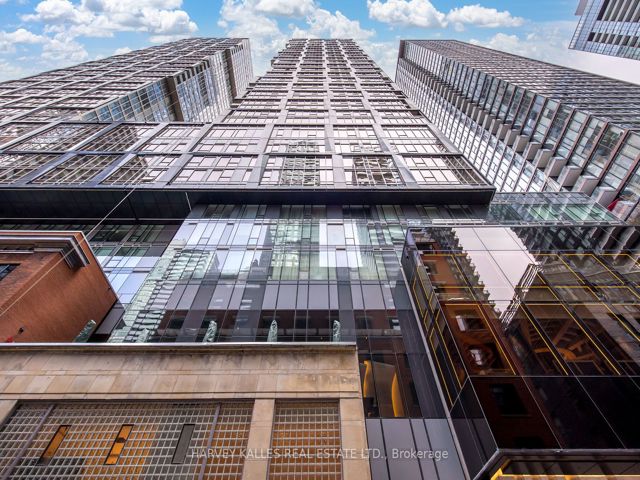 2912 - 35 Mercer St