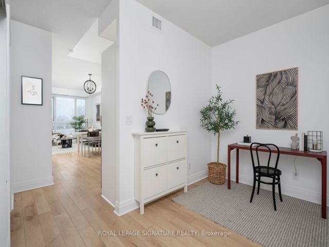613 - 17 Kenaston Gdns