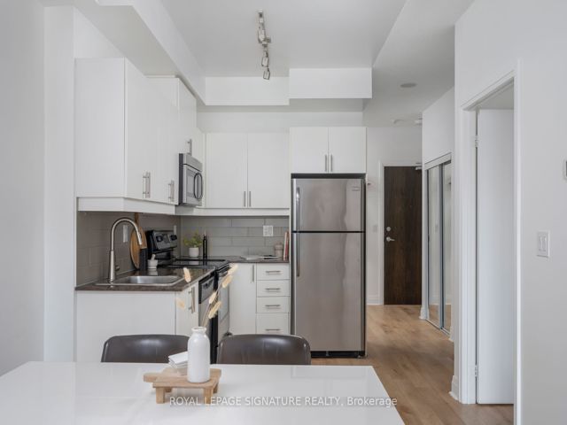613 - 17 Kenaston Gdns
