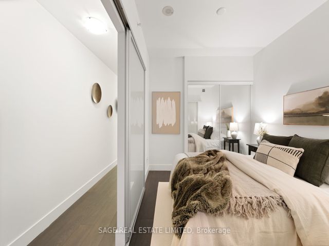 801 - 39 Sherbourne St