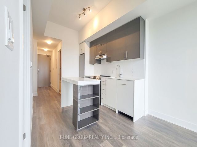 516 - 188 Fairview Mall Dr