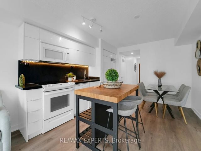 1505 - 151 Dan Leckie Way