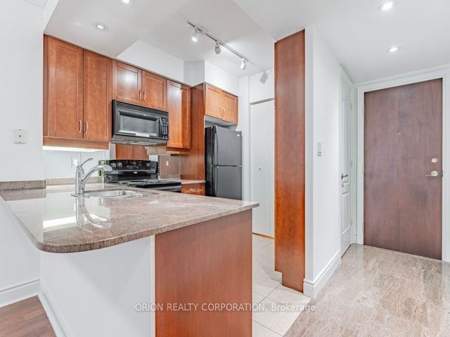 310 - 38 William Carson Cres