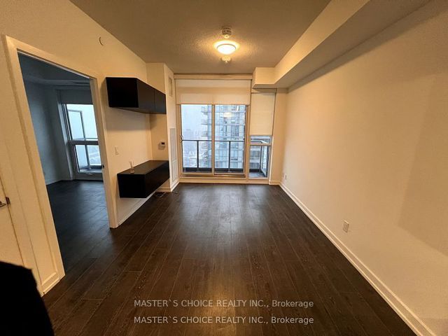 2101 - 38 Forest Manor Rd
