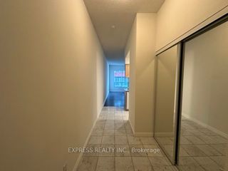 1022 - 168 Simcoe St