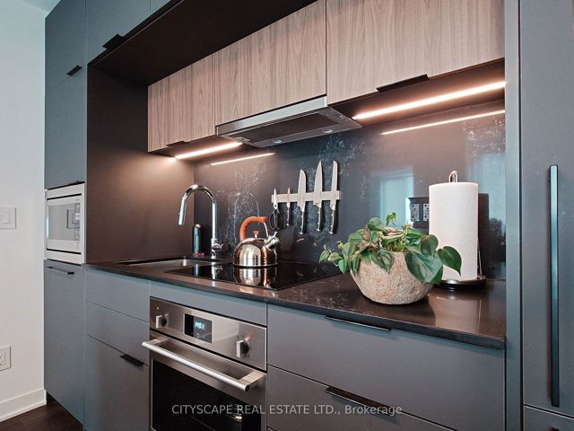 1210 - 185 Alberta Ave