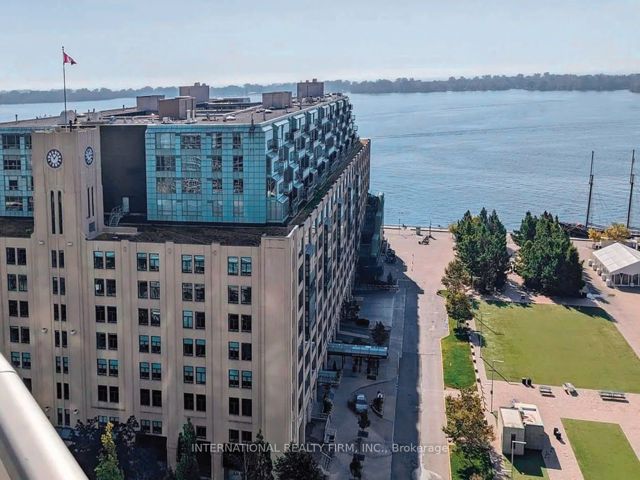 1609 - 208 Queens Quay W