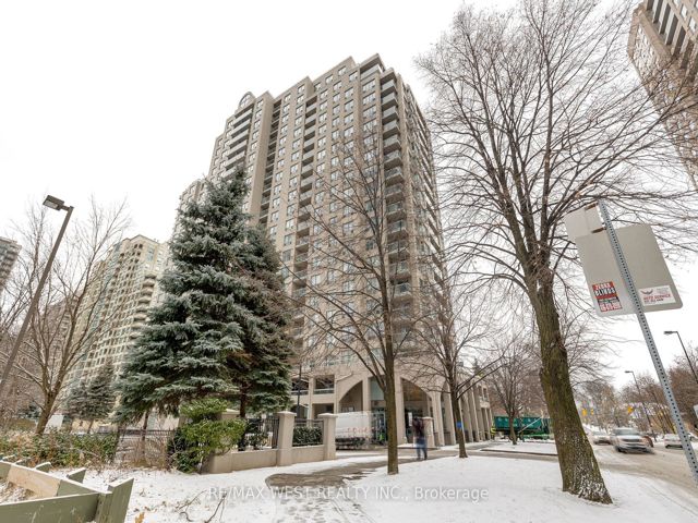 1011 - 28 Empress Ave