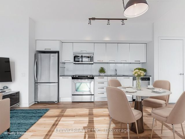 2604 - 33 Charles St E