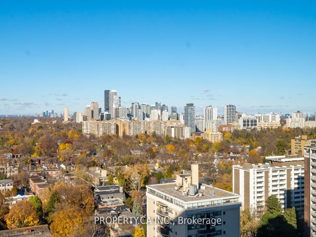 1728 - 111 St Clair Ave W