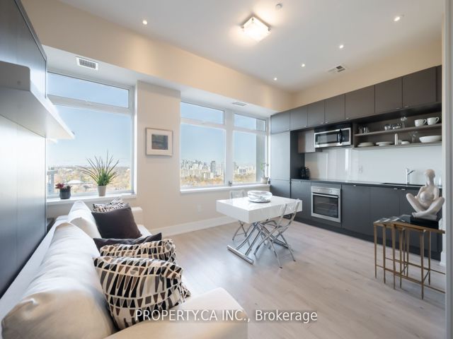1728 - 111 St Clair Ave W