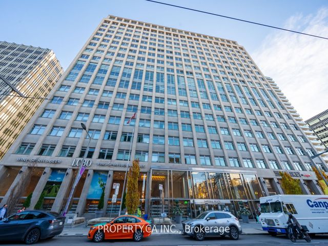 1728 - 111 St Clair Ave W