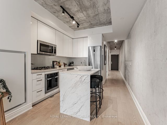 907 - 608 Richmond St