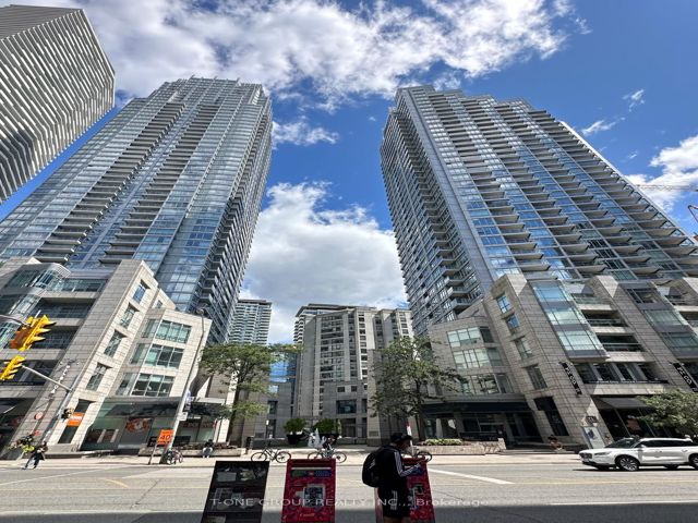 1503 - 2181 Yonge St