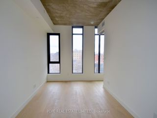 513 - 111 Bathurst St