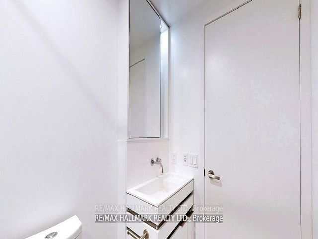 3114 - 197 Yonge St