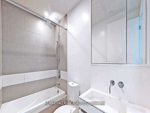 3114 - 197 Yonge St